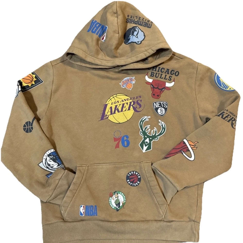 Hollister NBA Hoodie Sweatshirt  Pullover All Over Print Team Logo XS EUC